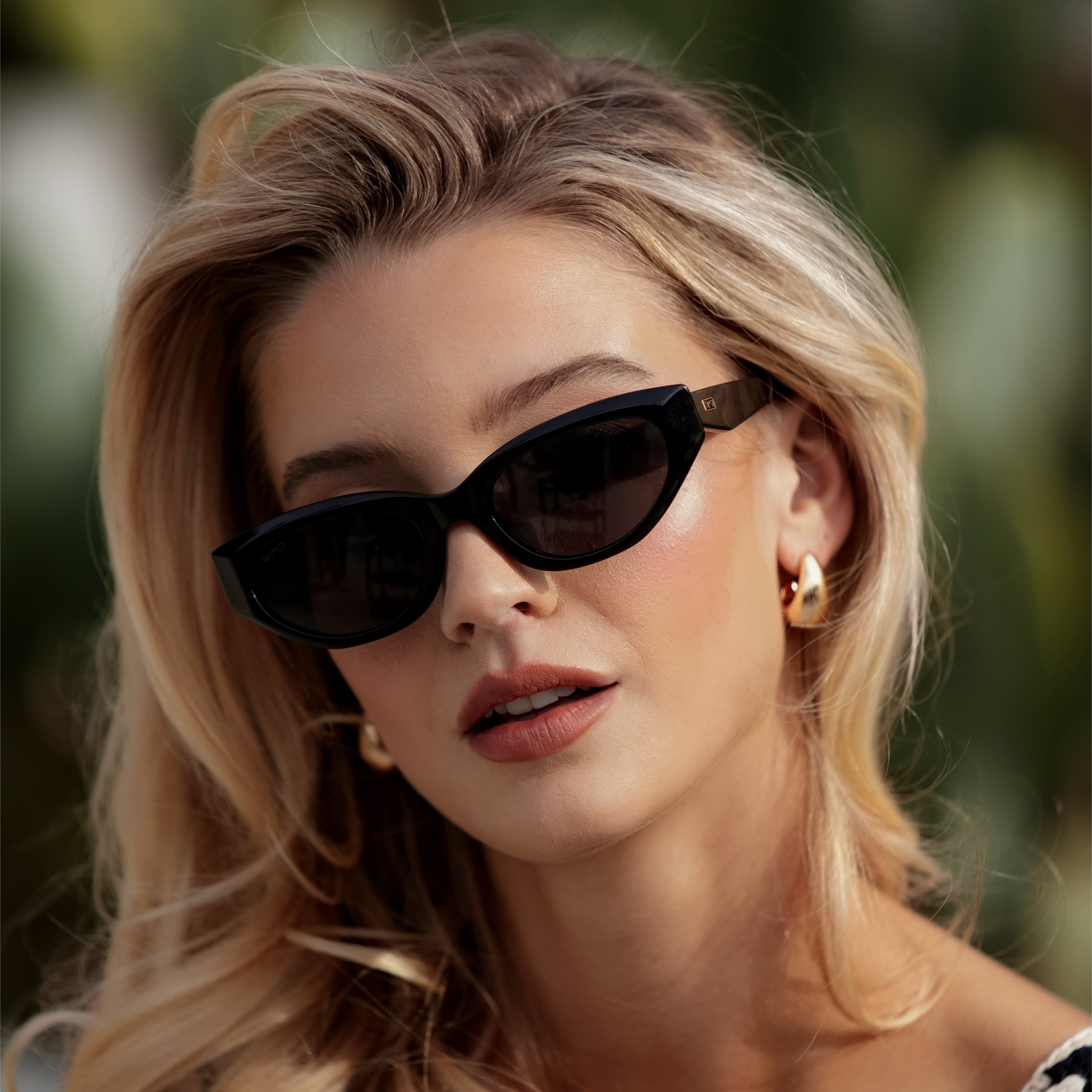 Loretta | 1111 Polarized